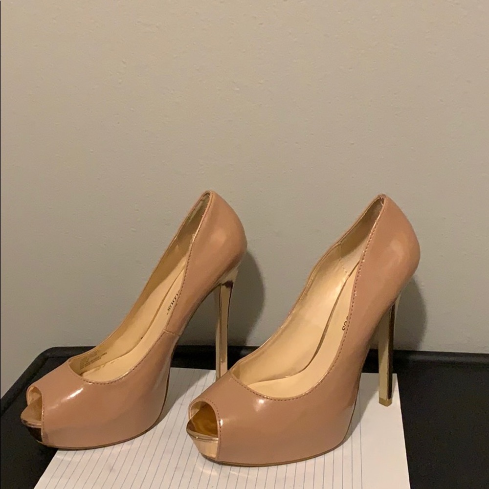 Nude metallic peep toe heels